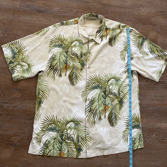 Tommy Bahama 100% Silk Hawaiian Shirt | Palm Print | Cream | Size XL - Picture 9 of 13